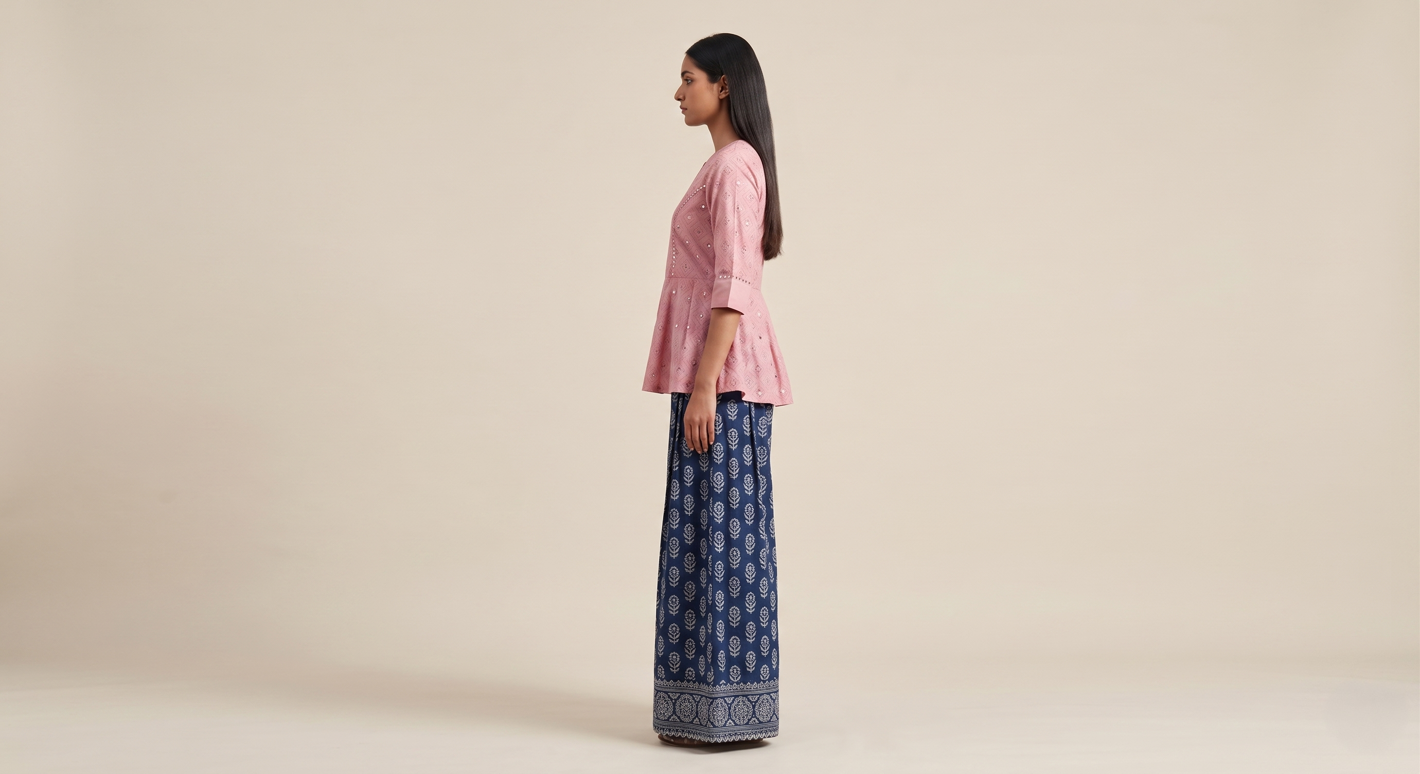 The Jaipuri Rose Geometric Peplum Farshi Set
